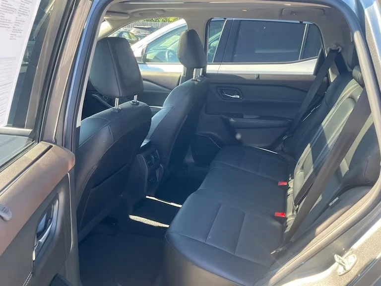 2022 Nissan Rogue - Image 8 of 9