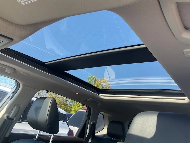 2022 Nissan Rogue - Image 7 of 9
