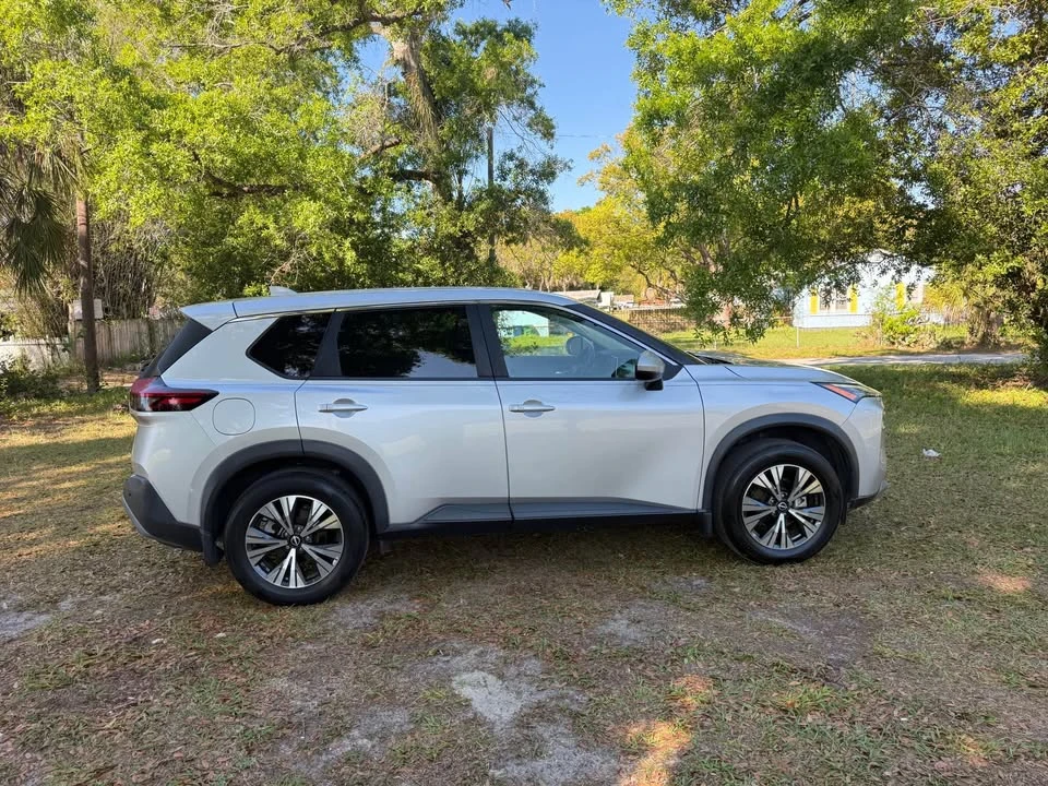 2022 Nissan Rogue - Image 3 of 14