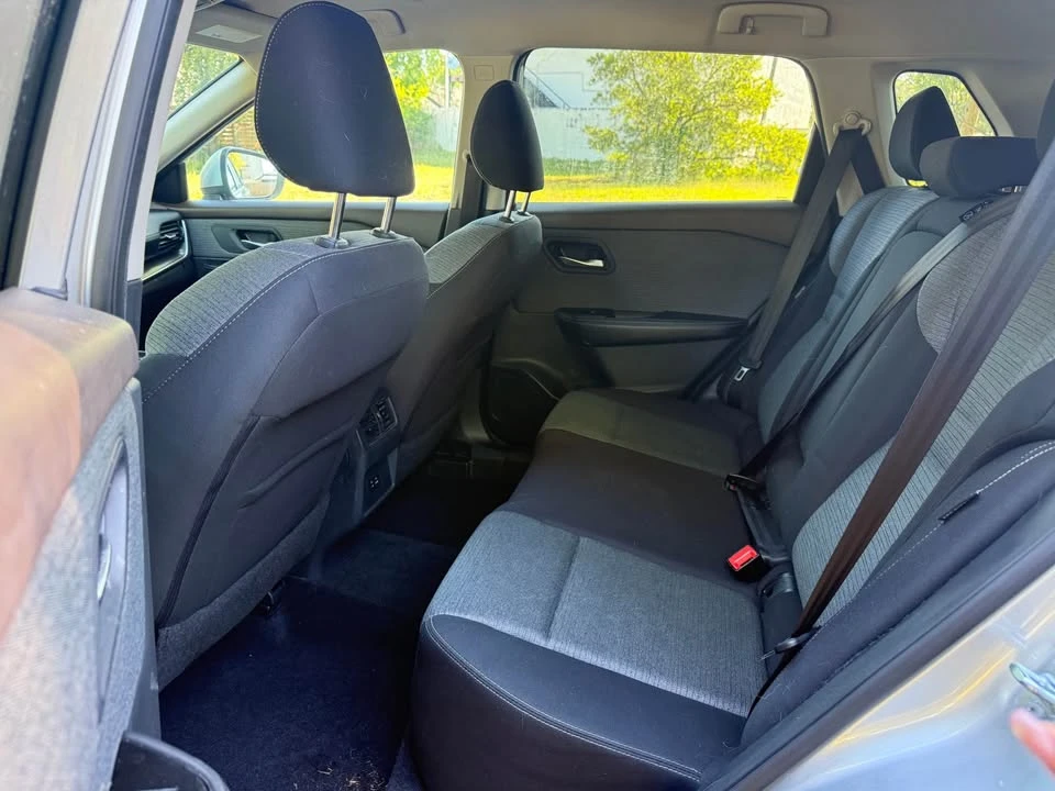 2022 Nissan Rogue - Image 8 of 14