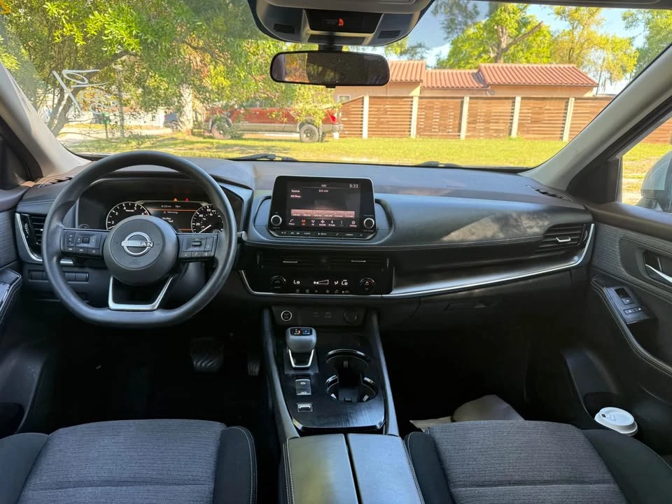 2022 Nissan Rogue - Image 10 of 14