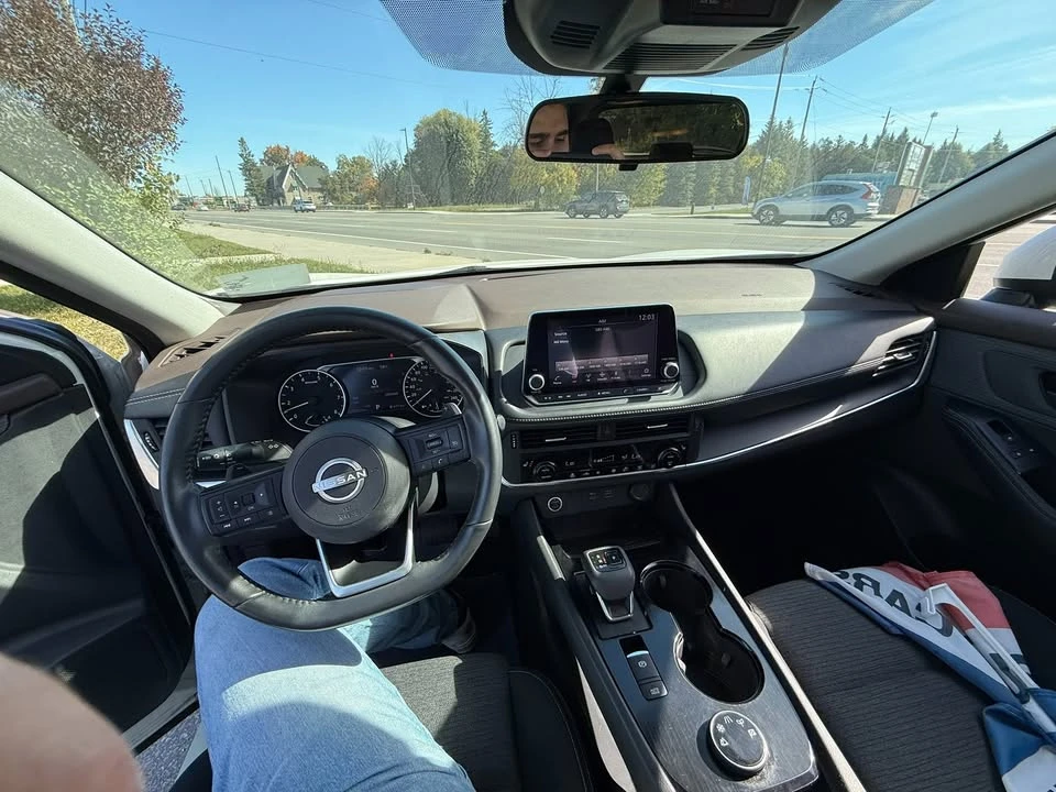 2022 Nissan Rogue - Image 3 of 5