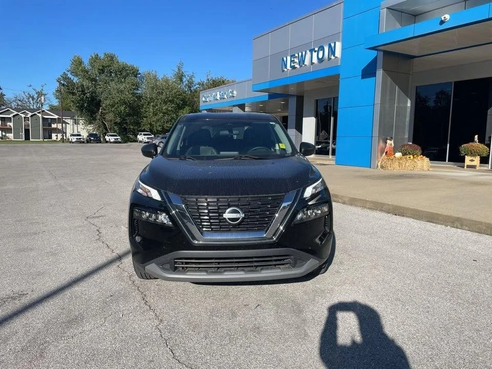 2022 Nissan Rogue - Image 3 of 10