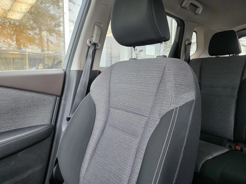 2022 Nissan Rogue - Image 14 of 17