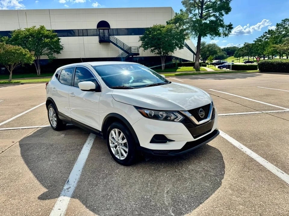 2022 Nissan Rogue - Image 7 of 20