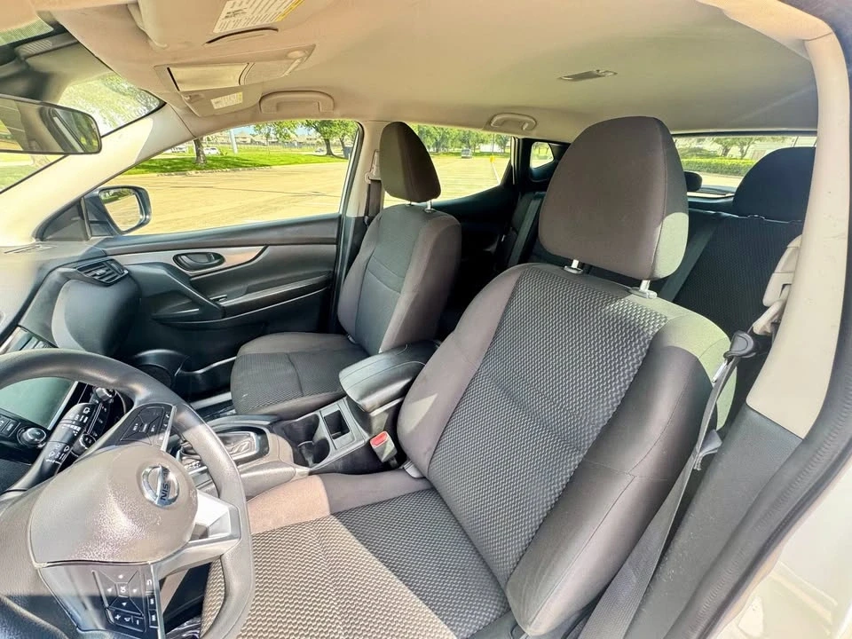 2022 Nissan Rogue - Image 17 of 20