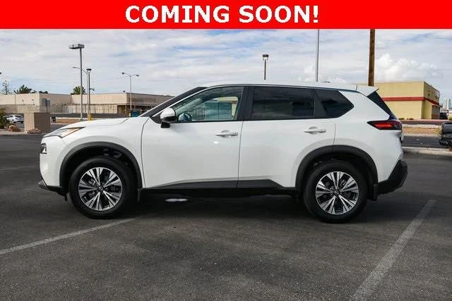 2022 Nissan Rogue - Image 2 of 9