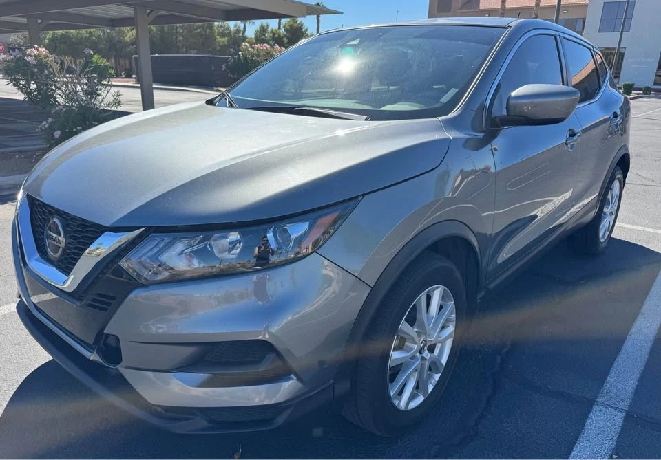 2022 Nissan Rogue - Image 2 of 6