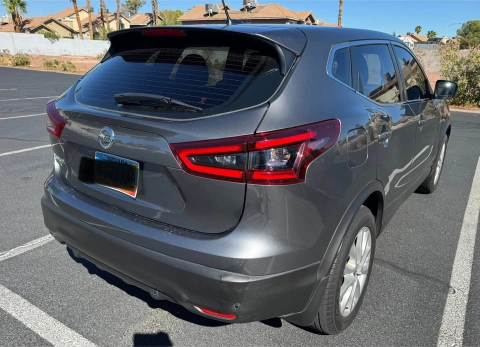 2022 Nissan Rogue - Image 4 of 6