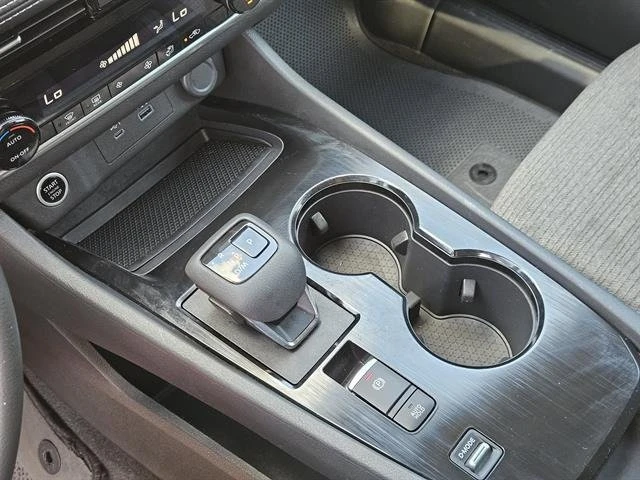 2022 Nissan Rogue - Image 5 of 6