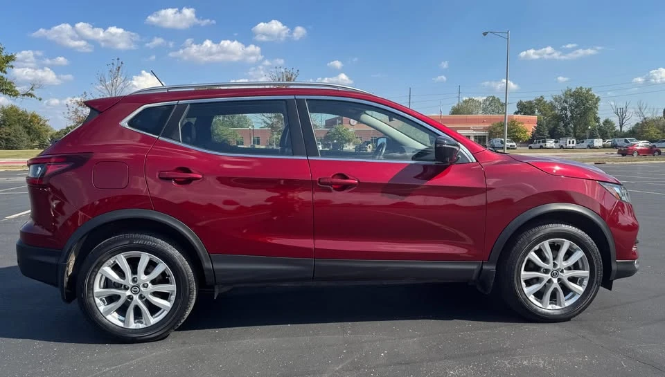 2022 Nissan Rogue - Image 6 of 20