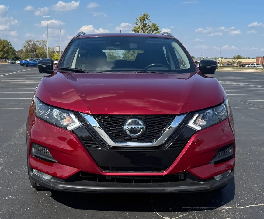 2022 Nissan Rogue - Image 8 of 20