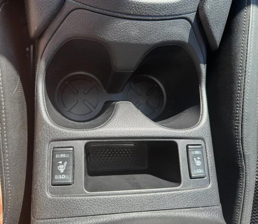 2022 Nissan Rogue - Image 17 of 20