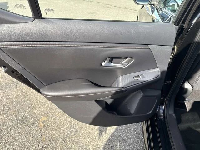 2022 Nissan Sentra 8th Gen - Image 13 of 16