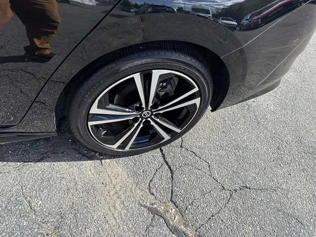 2022 Nissan Sentra 8th Gen - Image 10 of 16