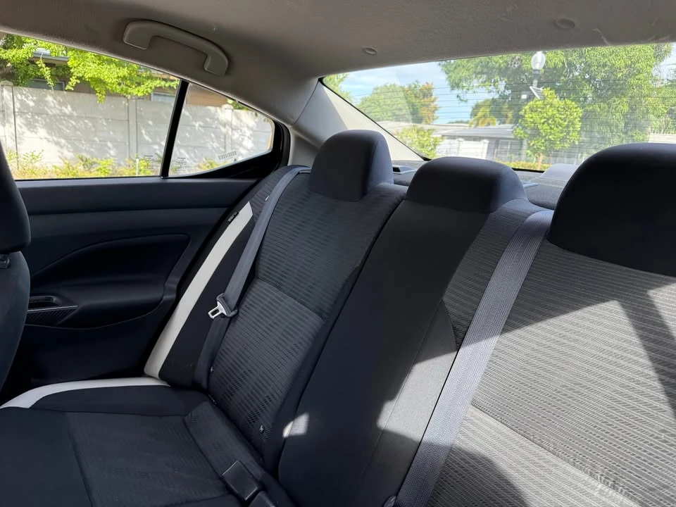 2022 Nissan Versa - Image 15 of 16