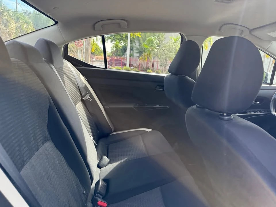 2022 Nissan Versa - Image 10 of 16