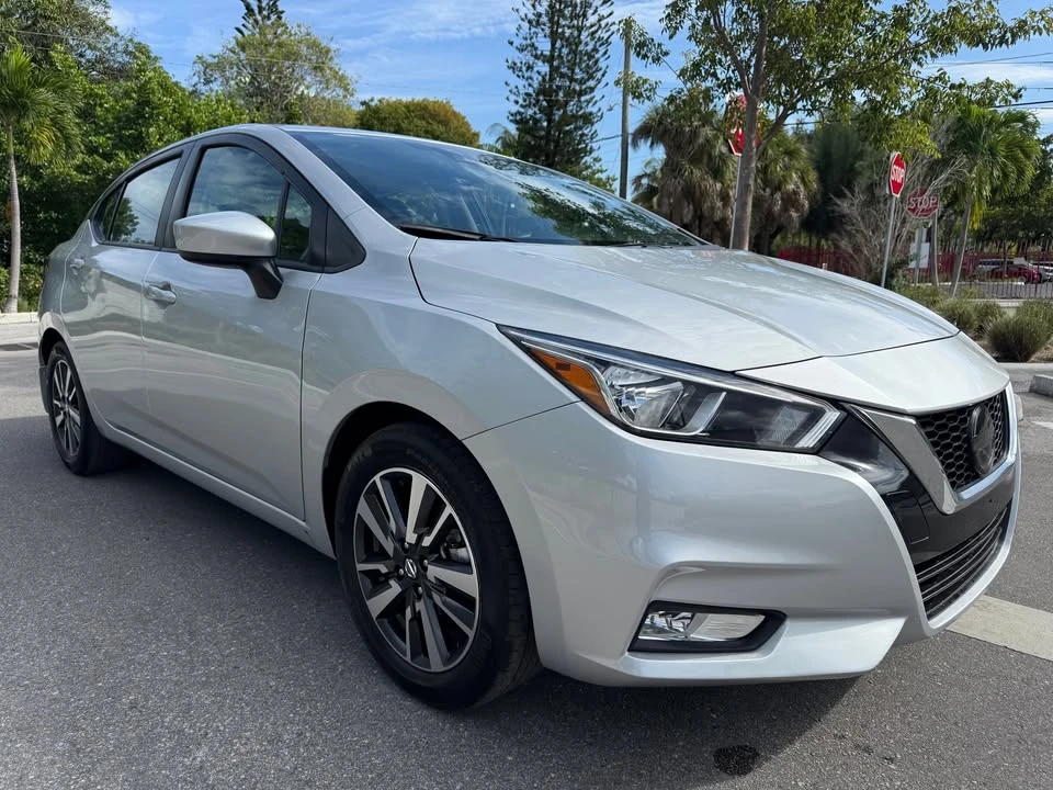 2022 Nissan Versa - Image 7 of 16
