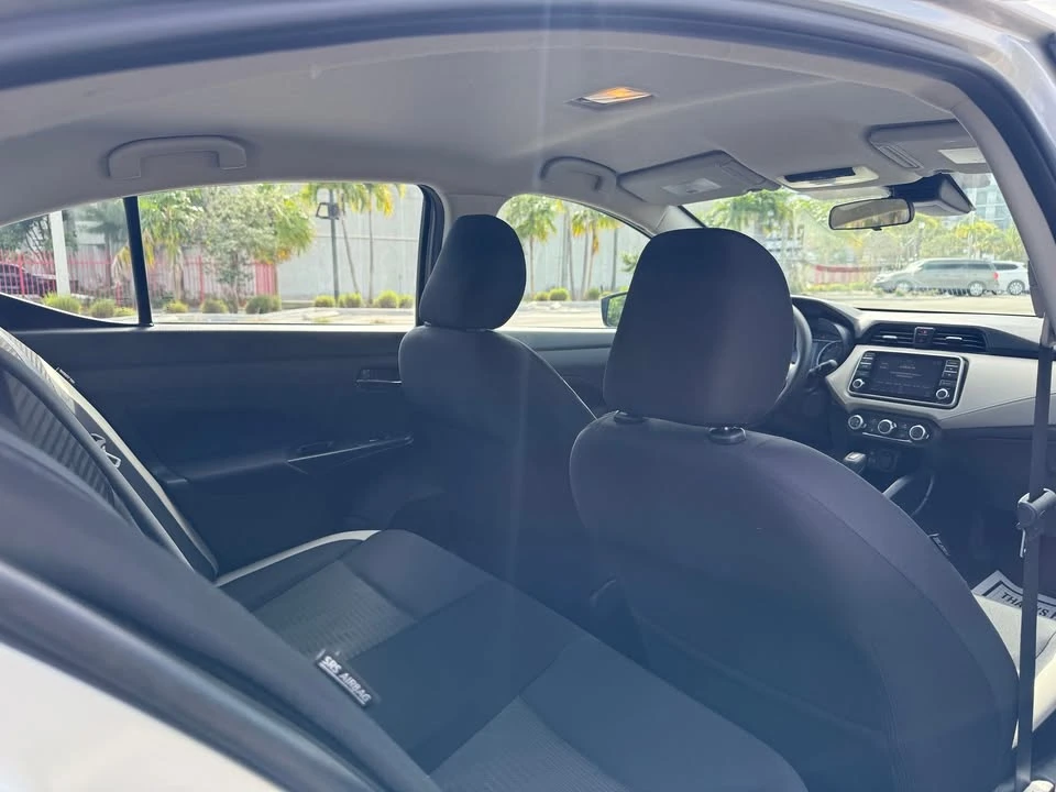 2022 Nissan Versa - Image 9 of 16