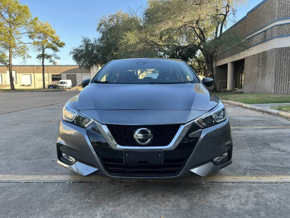 2022 Nissan Versa - Image 2 of 10