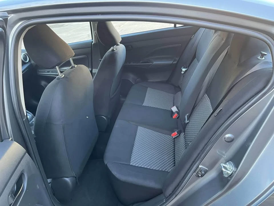 2022 Nissan Versa - Image 8 of 10