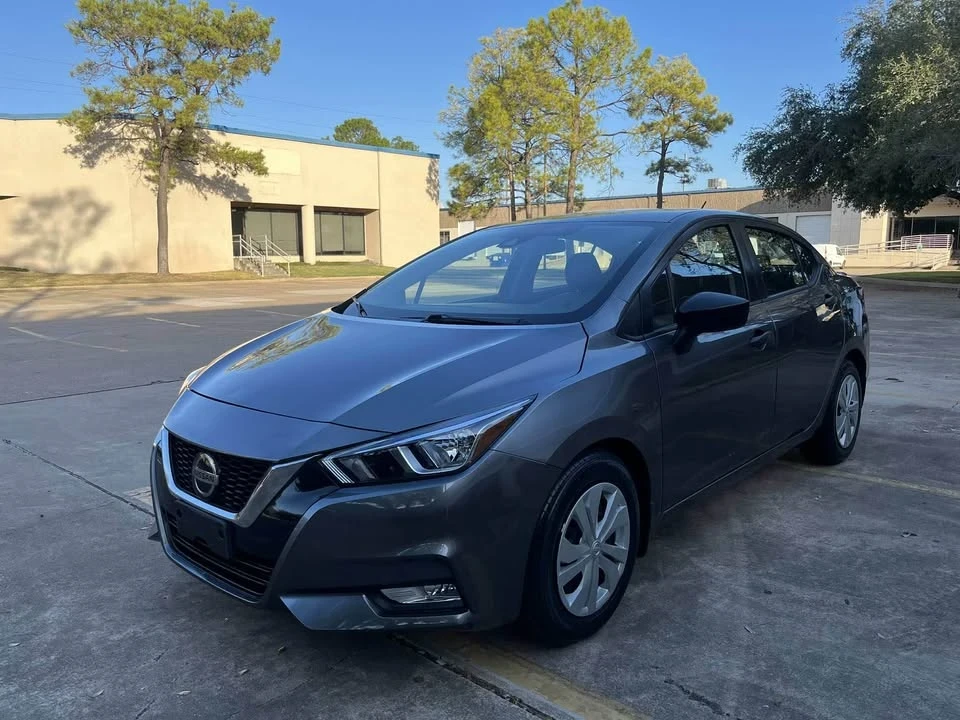 2022 Nissan Versa - Image 3 of 10