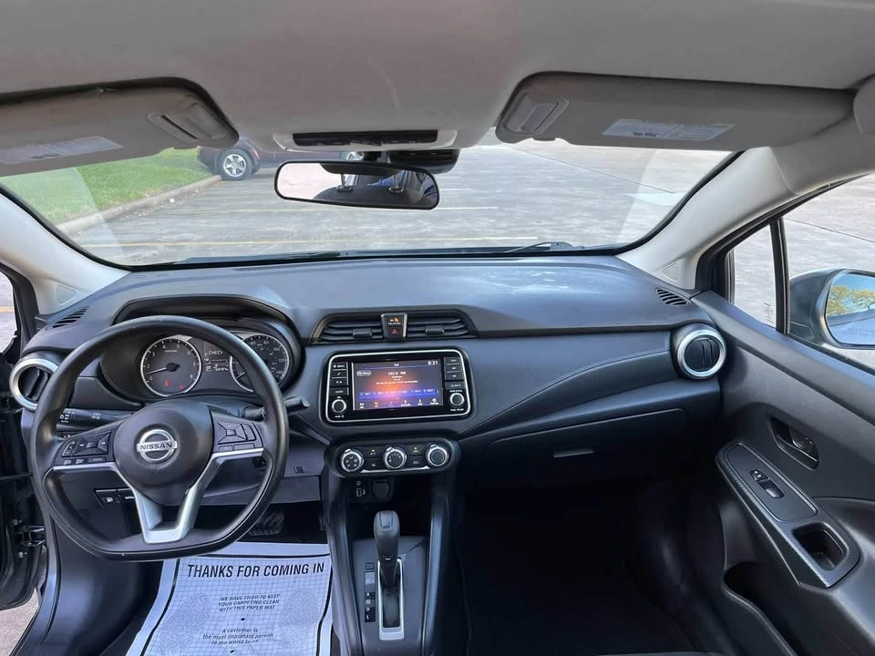 2022 Nissan Versa - Image 7 of 10