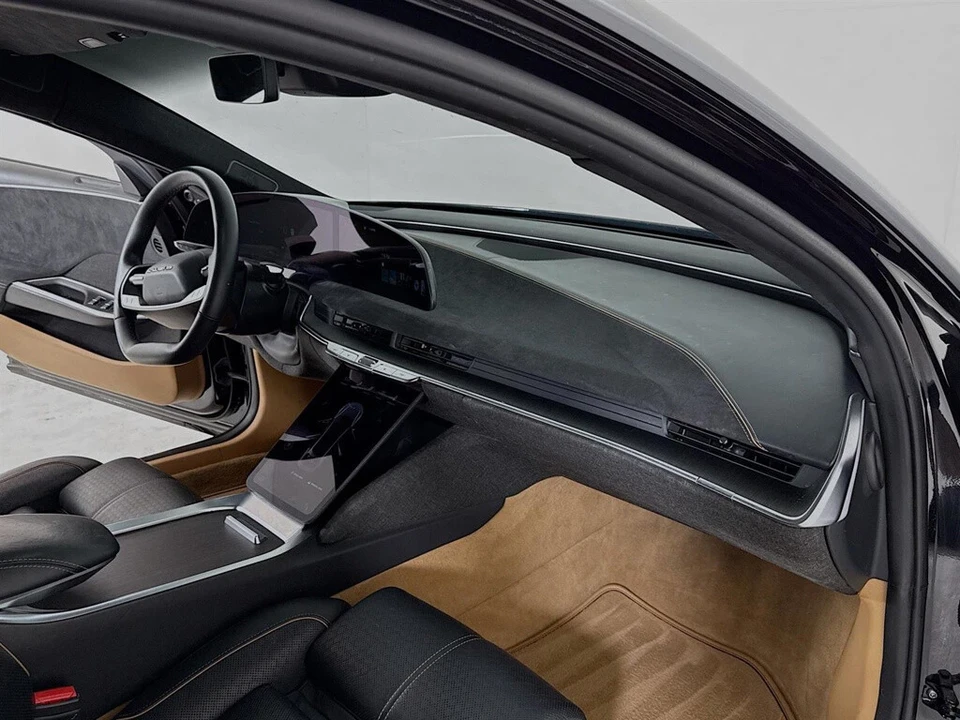 2022 Lucid Air - Image 12 of 12