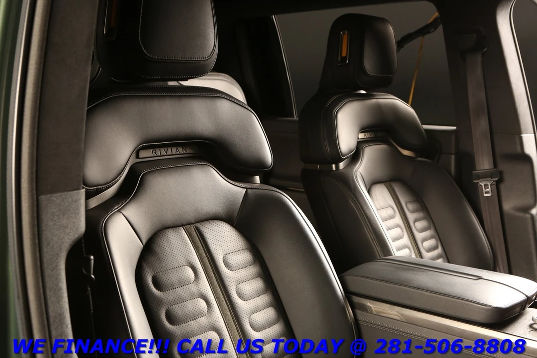 2022 Rivian R1S - Image 21 of 21