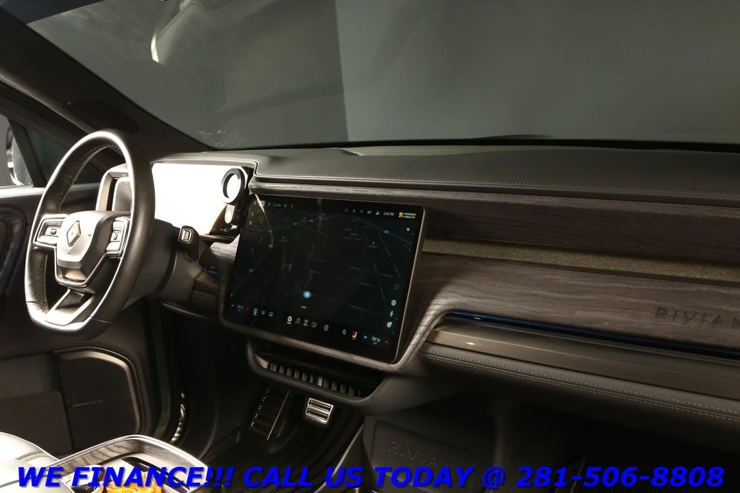 2022 Rivian R1S - Image 20 of 21