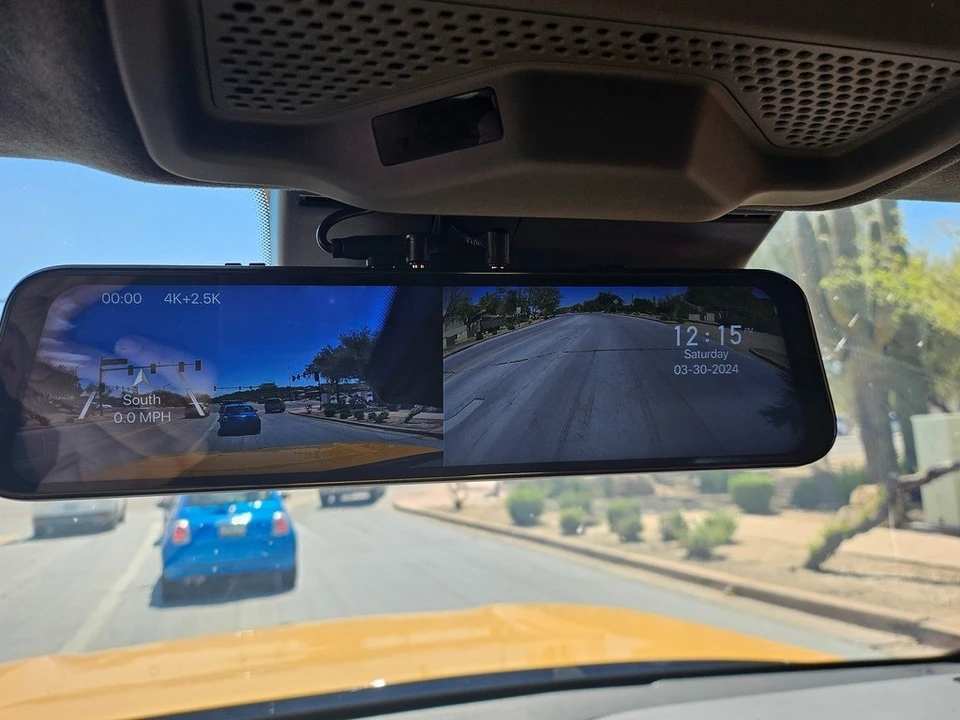 2022 Rivian R1T - Image 6 of 12
