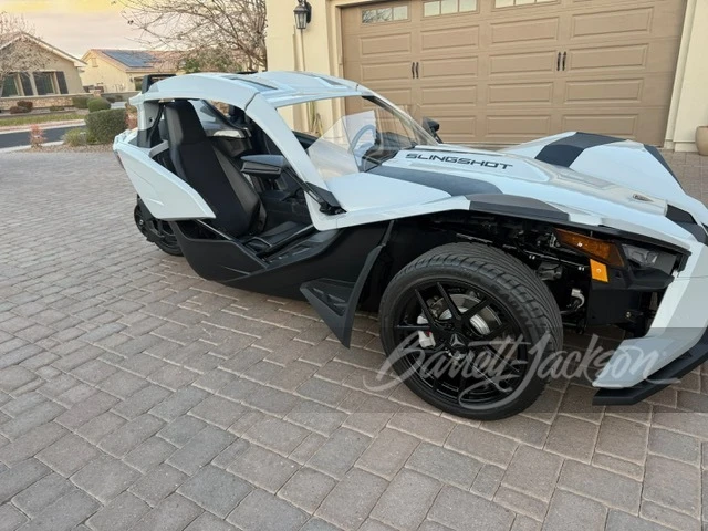2022 Polaris Slingshot - Image 11 of 18