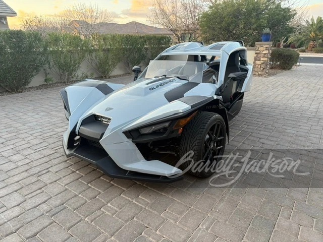 2022 Polaris Slingshot - Image 18 of 18