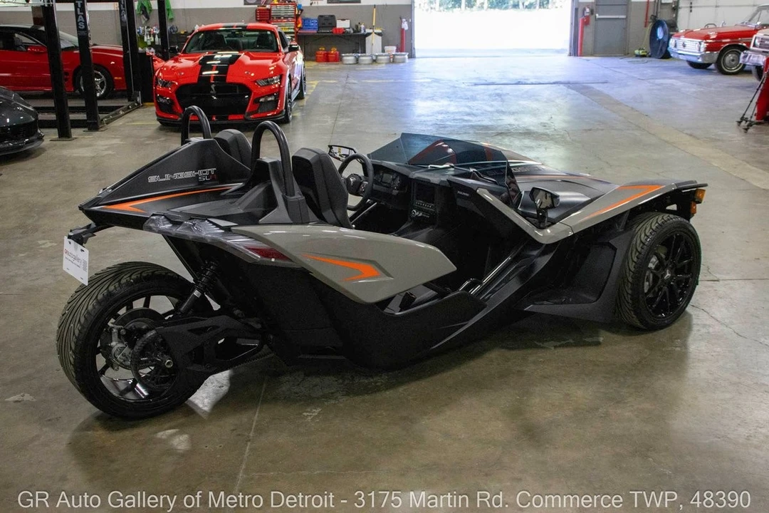 2022 Polaris Slingshot - Image 7 of 12
