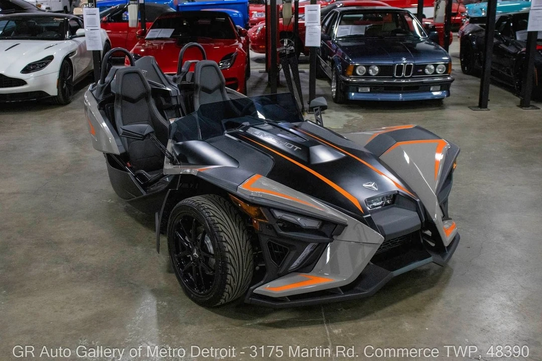 2022 Polaris Slingshot - Image 9 of 12