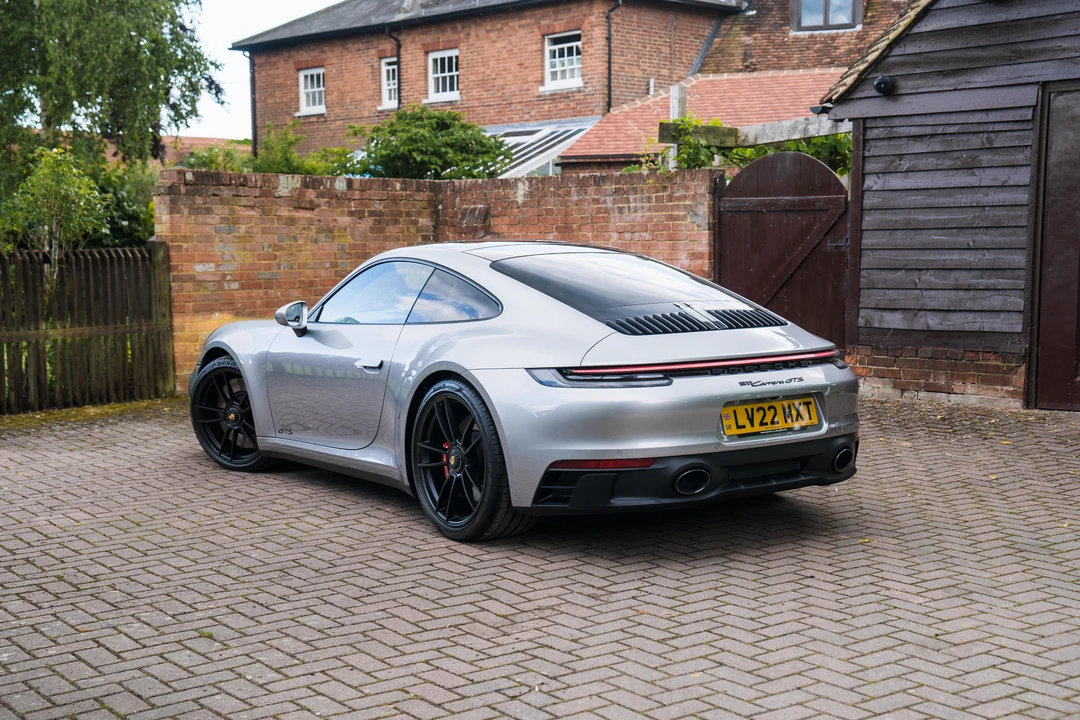 2022 Porsche 992 Carrera - Image 6 of 31