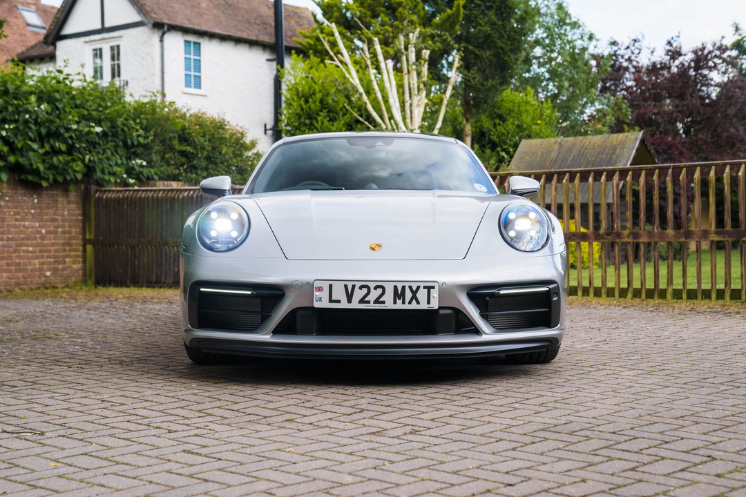 2022 Porsche 992 Carrera - Image 3 of 31