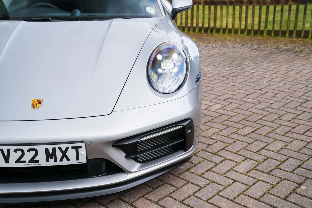 2022 Porsche 992 Carrera - Image 24 of 31