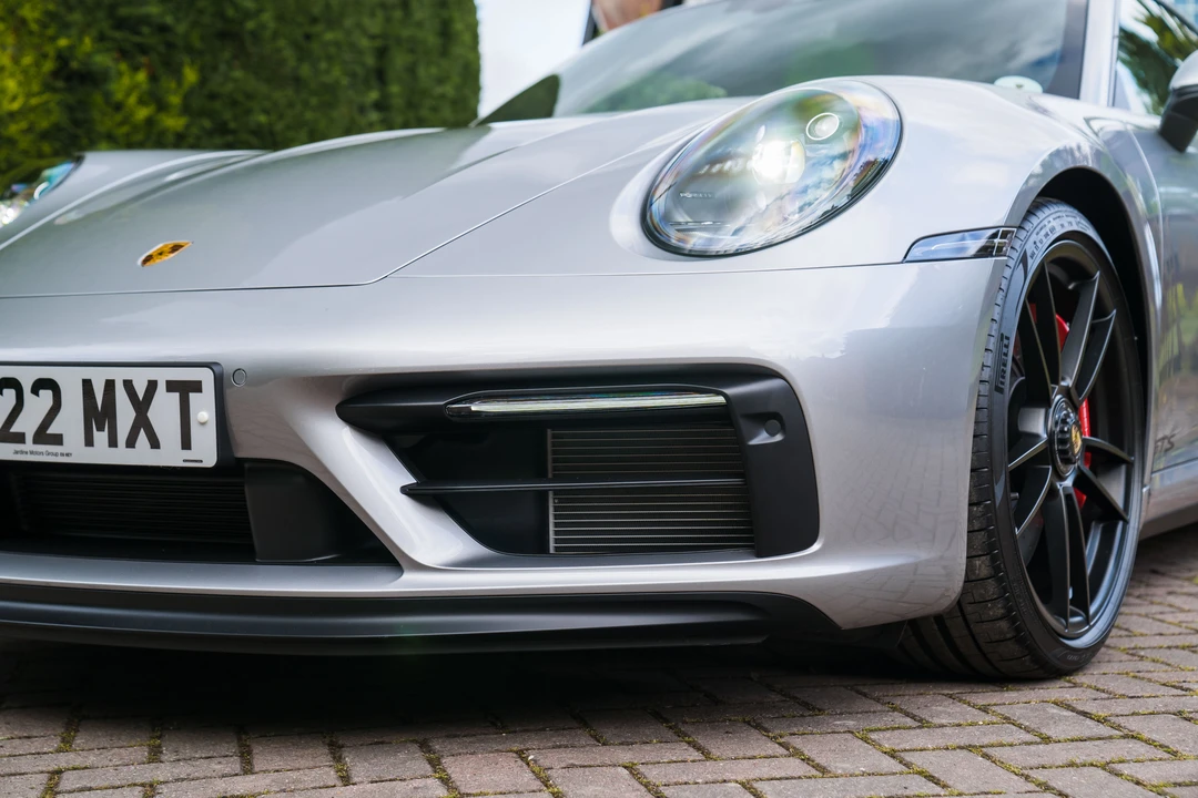 2022 Porsche 992 Carrera - Image 25 of 31
