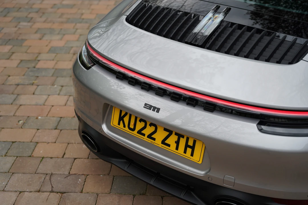 2022 Porsche 992 Carrera - Image 27 of 31
