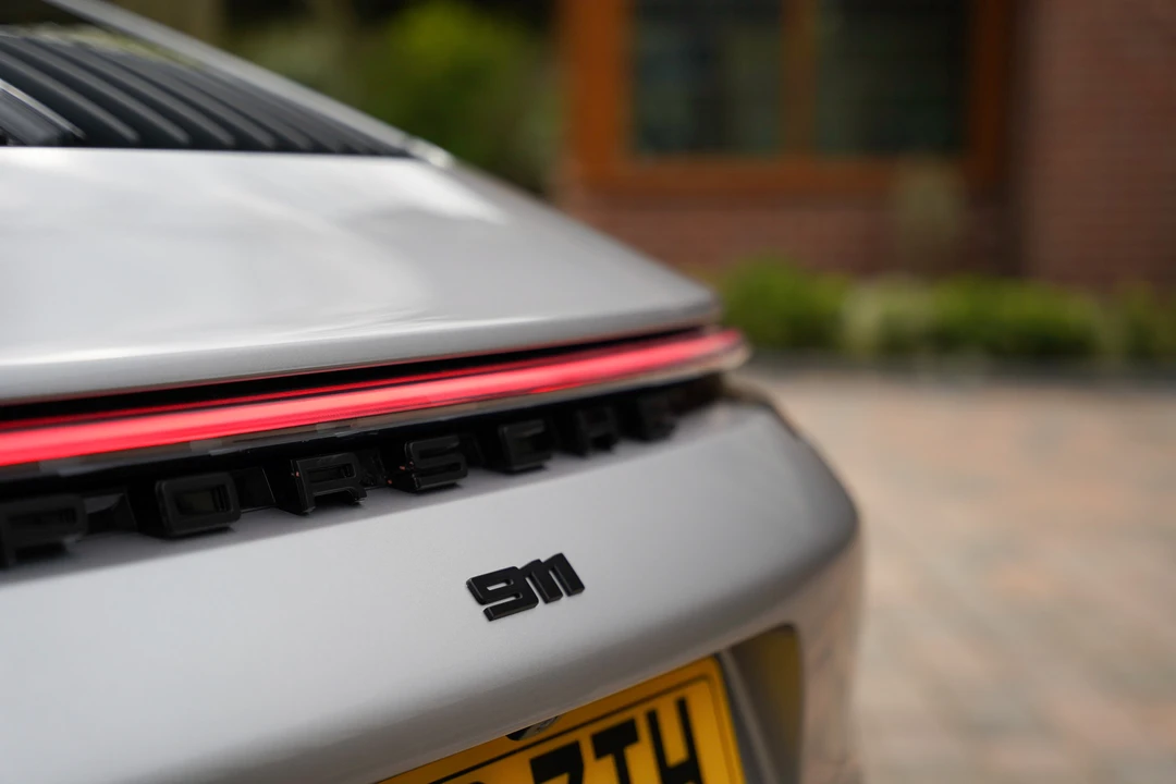 2022 Porsche 992 Carrera - Image 29 of 31