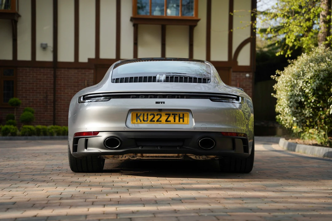 2022 Porsche 992 Carrera - Image 6 of 31