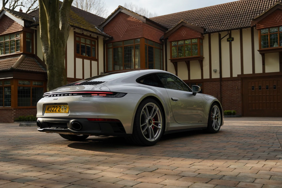 2022 Porsche 992 Carrera - Image 7 of 31