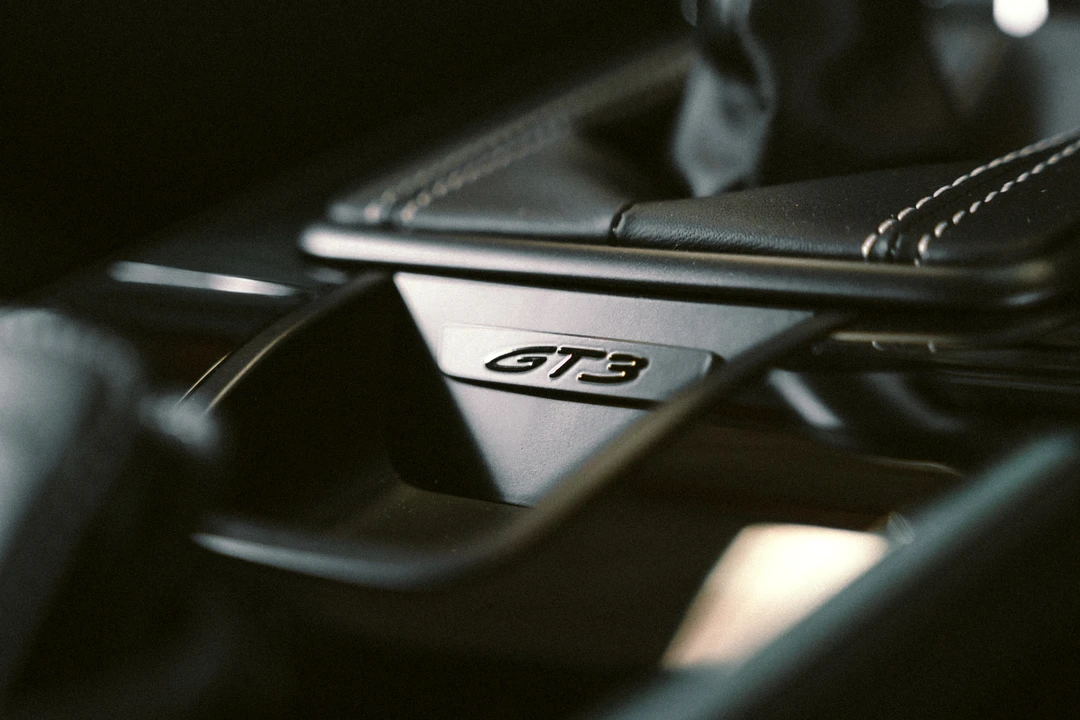 2022 Porsche 992 GT3 - Image 25 of 31