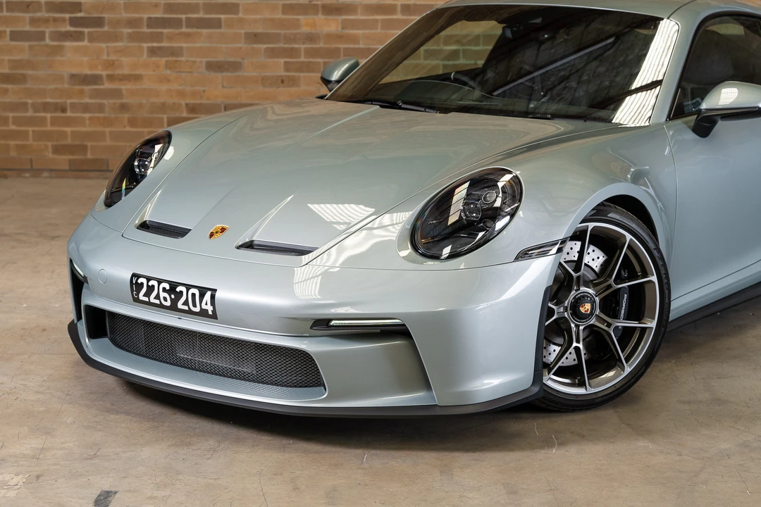 2022 Porsche 992 GT3 - Image 17 of 31