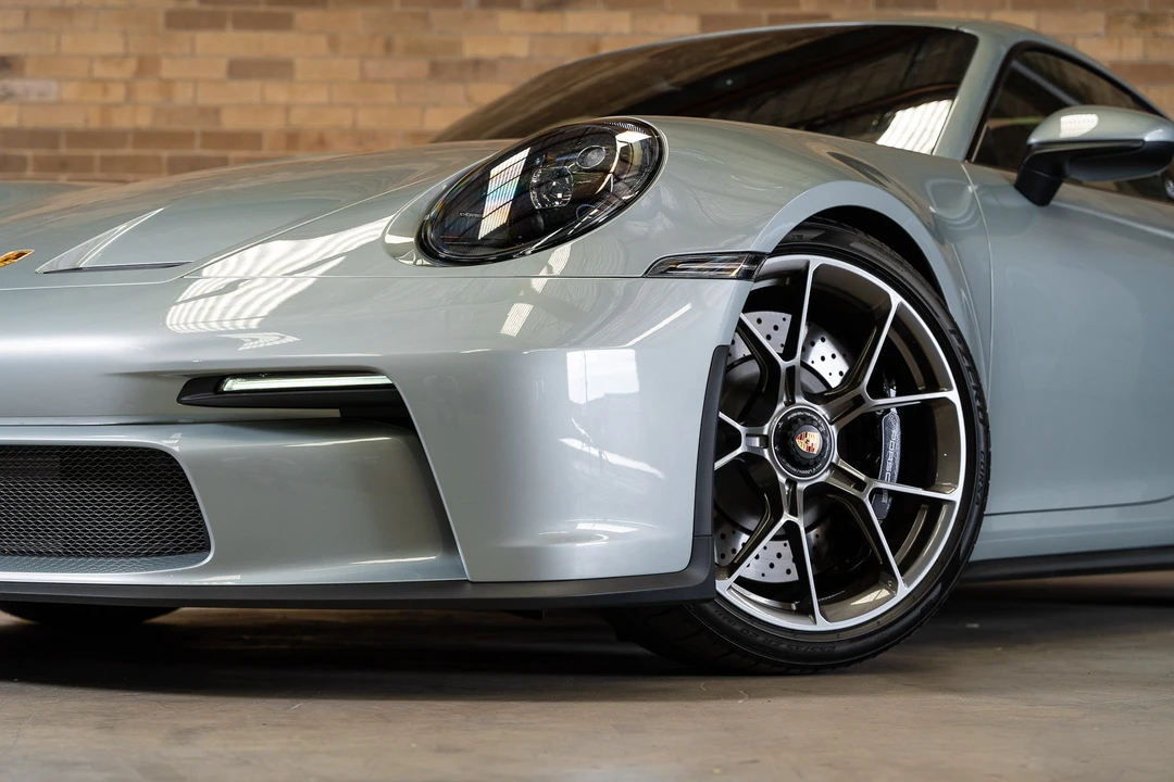2022 Porsche 992 GT3 - Image 18 of 31