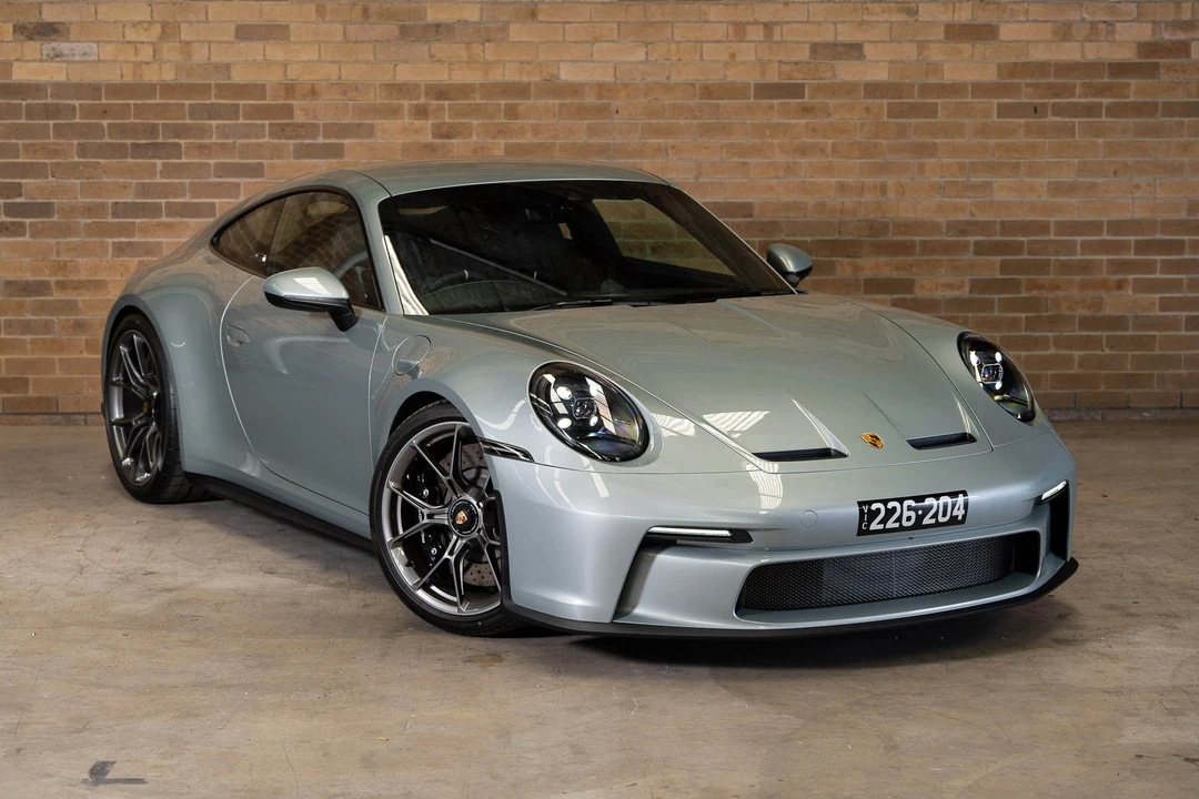 2022 Porsche 992 GT3 - Image 2 of 31