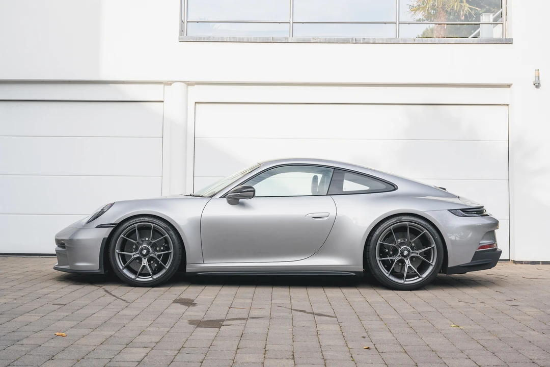 2022 Porsche 992 GT3 - Image 5 of 31