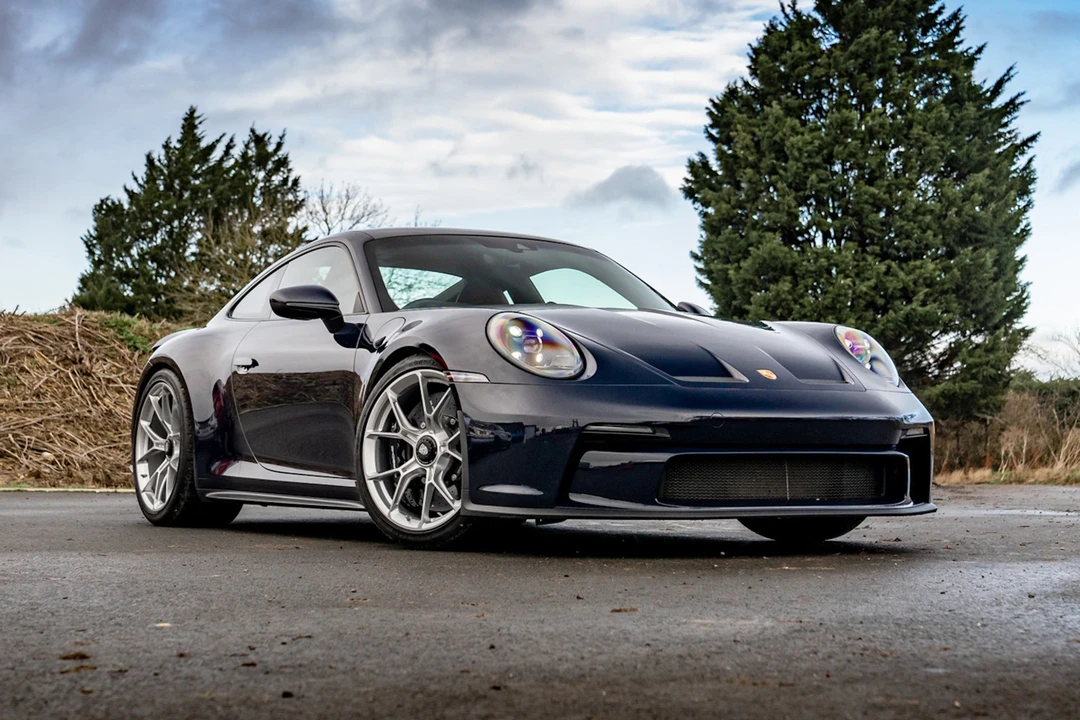 2022 Porsche 992 GT3 - Image 2 of 31