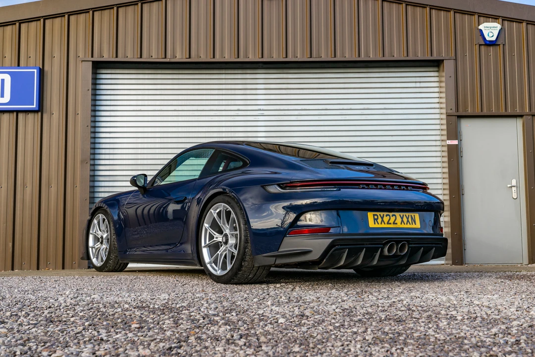 2022 Porsche 992 GT3 - Image 15 of 31